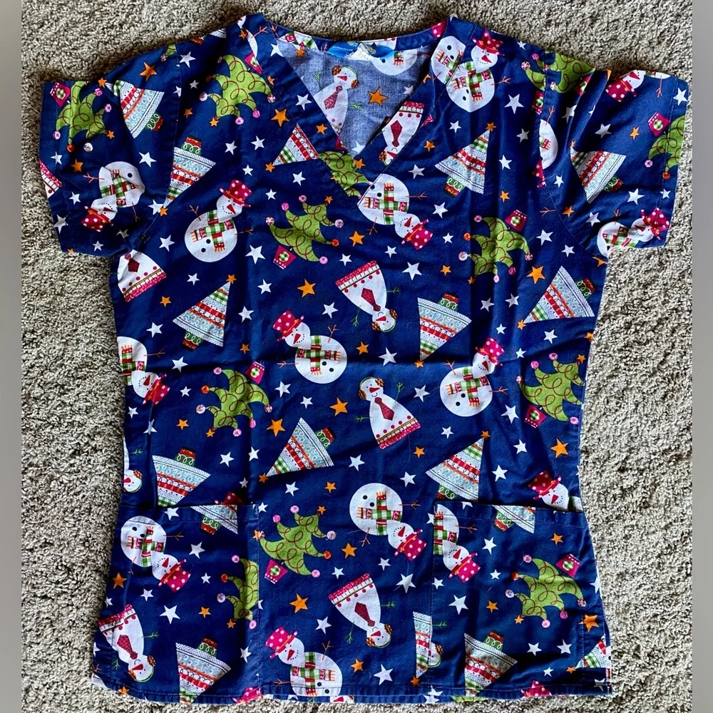 Tis the season!! Christmas scrubs!!🎅🧑‍🎄🤶 - Picture 4 of 11